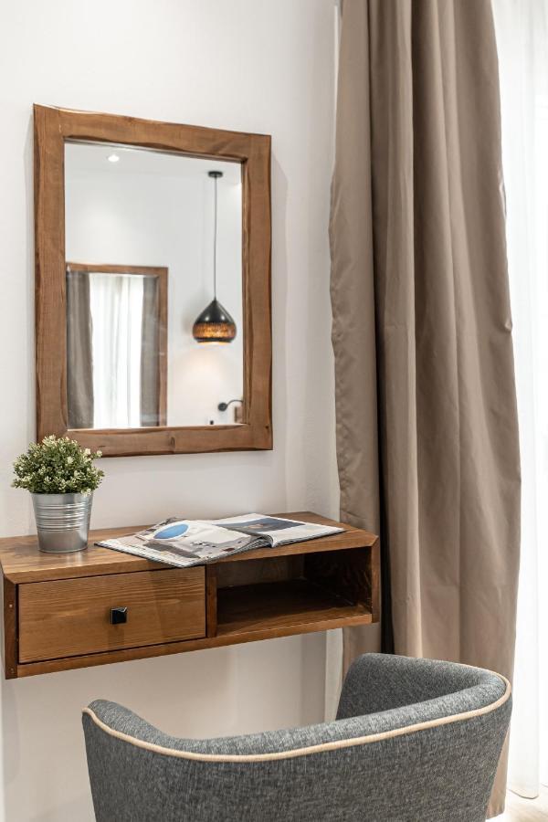 Galazia Boutique Apartments Naxos City Exteriör bild