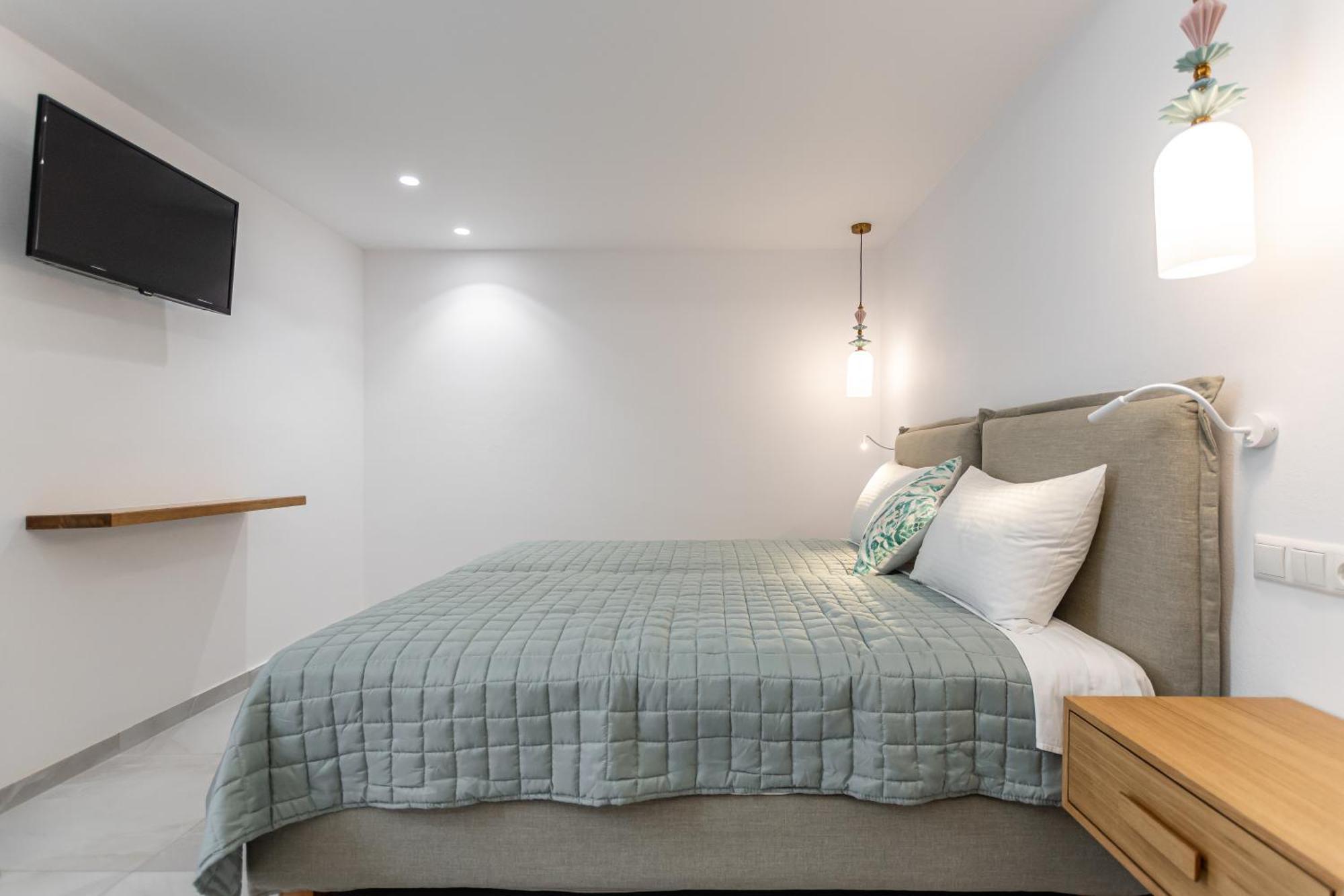 Galazia Boutique Apartments Naxos City Exteriör bild